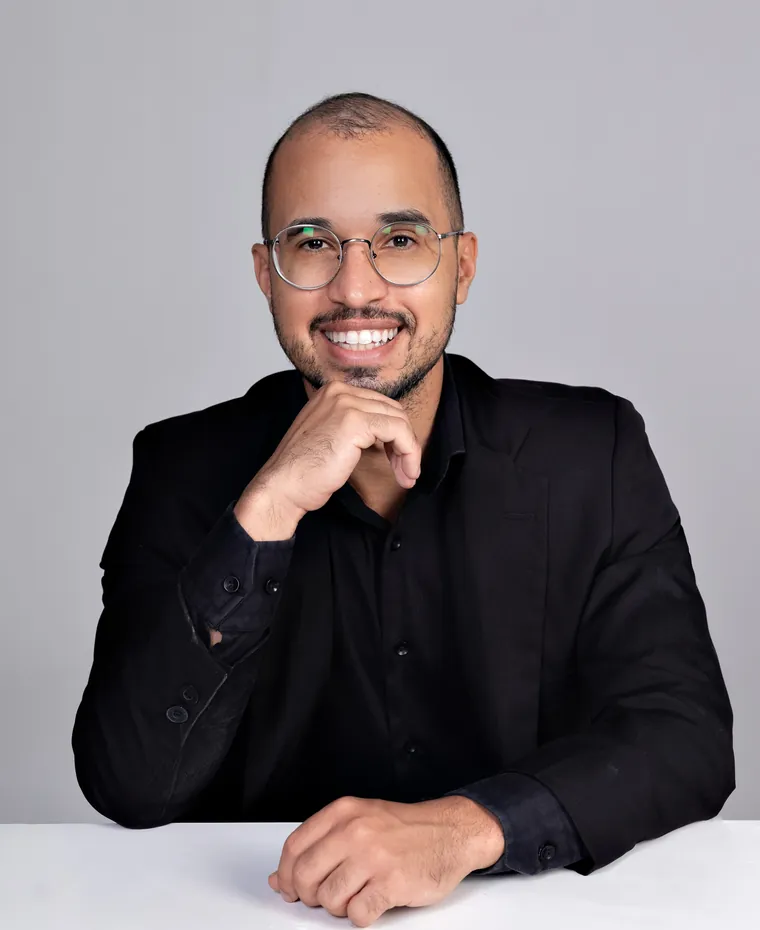Dr. Paulo Candido